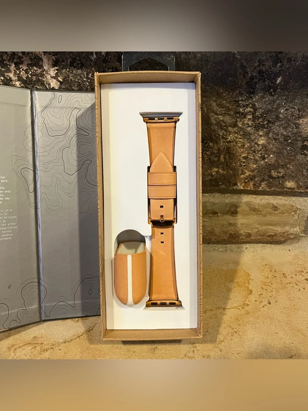 NOMAD Modern Bundle Horween Leather Apple Watch Strap & AirPods Case 40mm/38mm